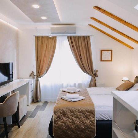 Prima Lux Apartments & Studio Ni Dış mekan fotoğraf