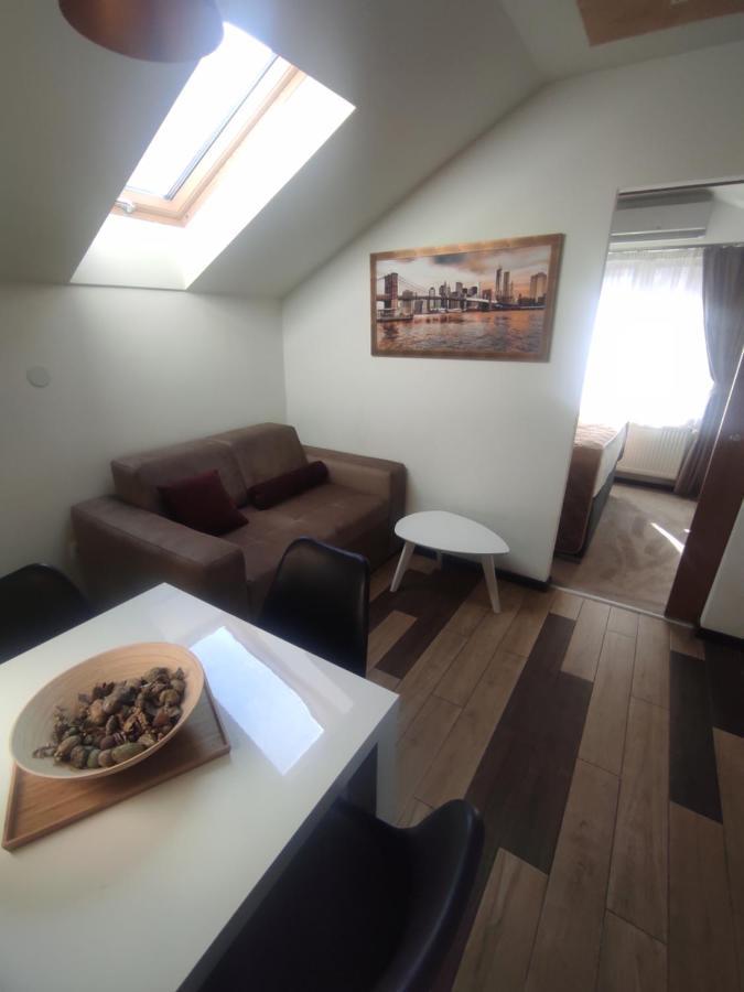 Prima Lux Apartments & Studio Ni Dış mekan fotoğraf