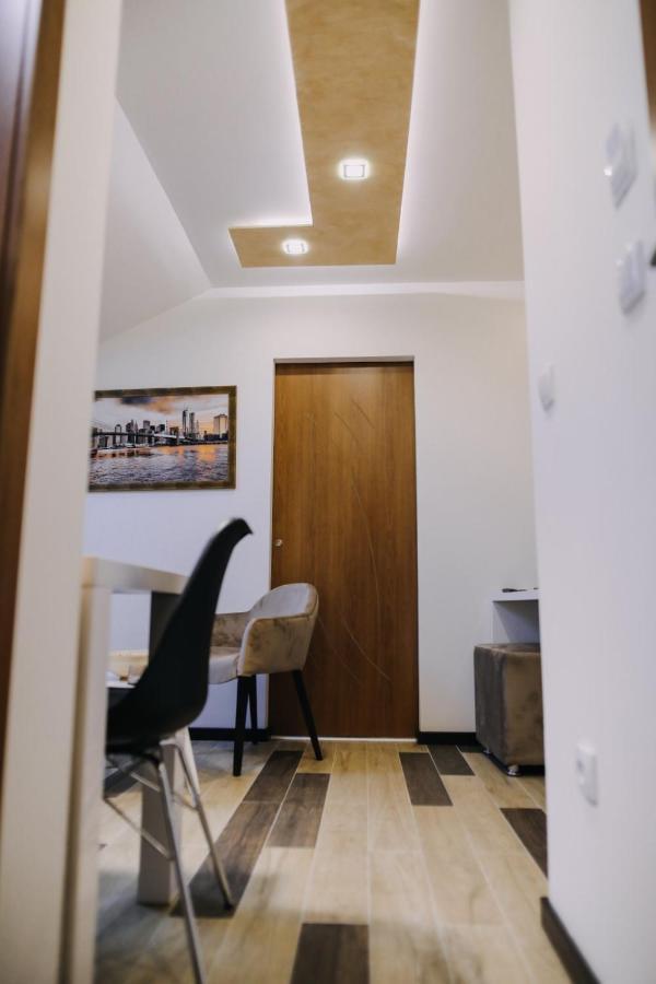 Prima Lux Apartments & Studio Ni Dış mekan fotoğraf