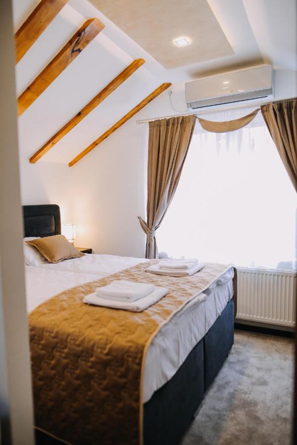 Prima Lux Apartments & Studio Ni Dış mekan fotoğraf